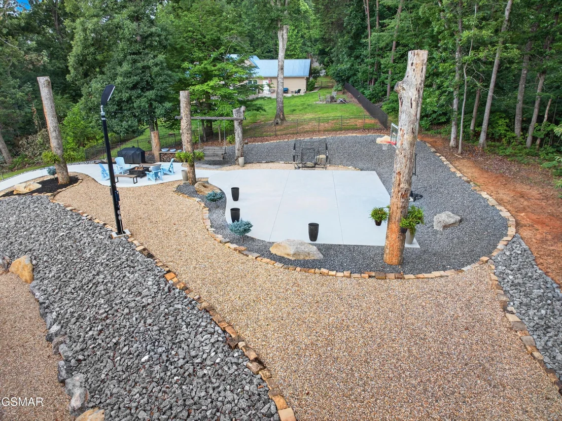 Photo of 917 Crickett Drive