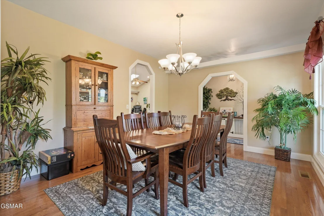Photo of 849 Pinnacle Drive