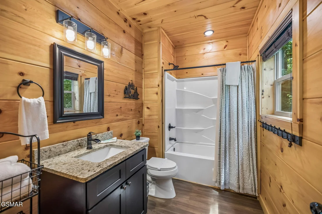 Photo of 1615 Bear Valley Road