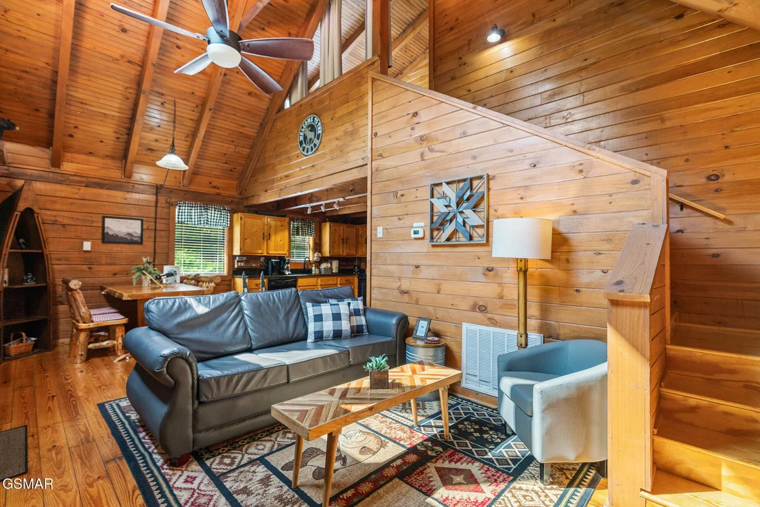Photo of 439 Hideaway Ridge Circle
