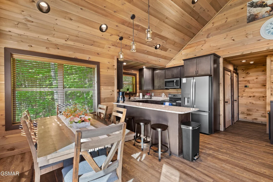 Photo of 2624 Overholt Trail