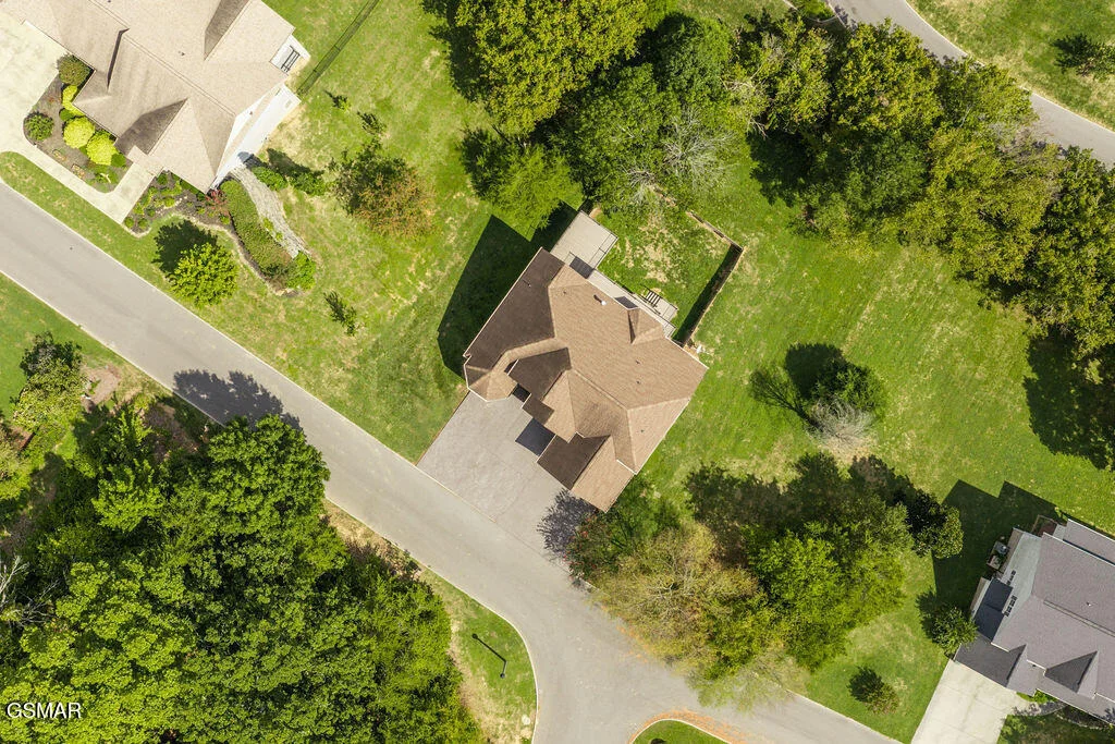 Photo of 1202 Foxwood Drive