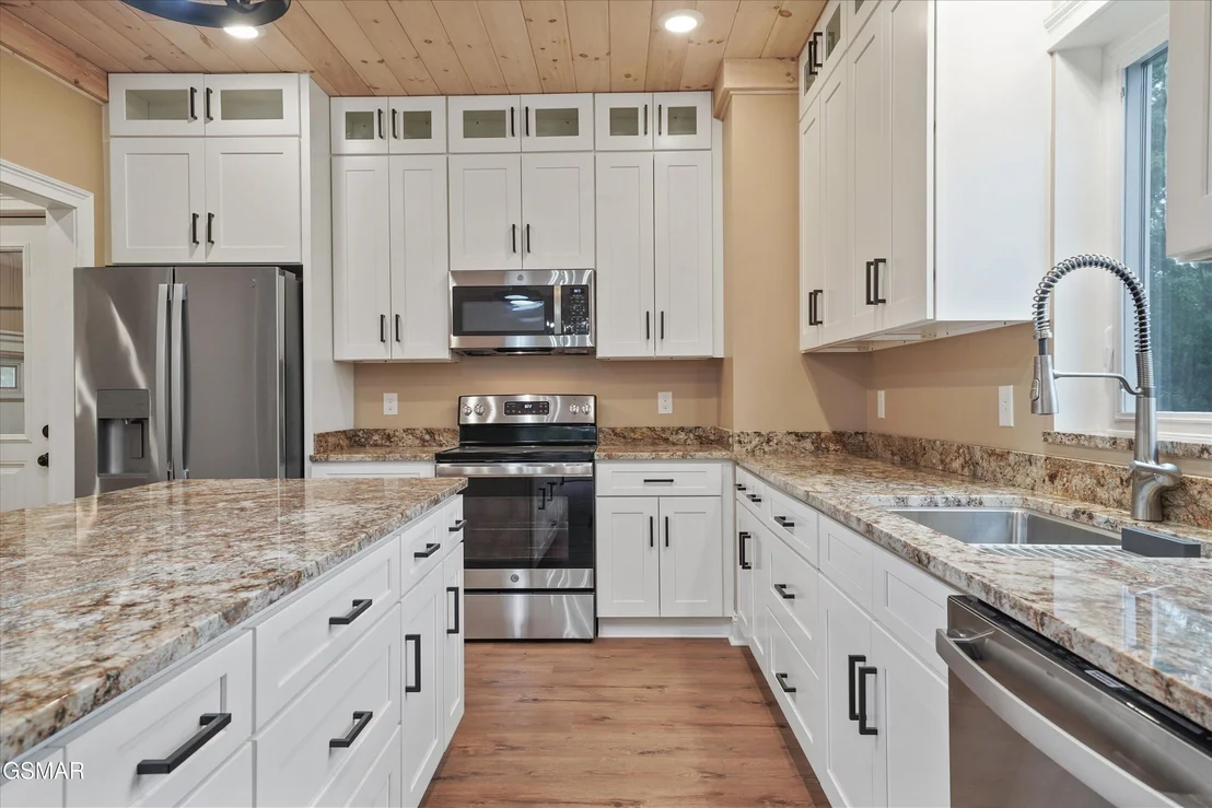 Photo of 534 Panorama Drive
