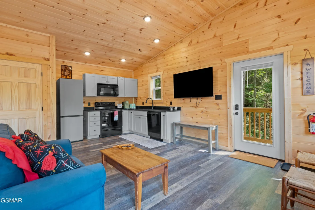 Photo of 2122&2128 Bluff Mountain Road