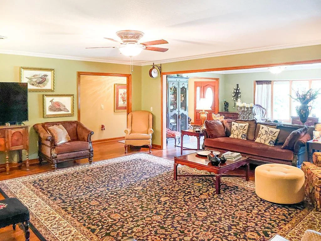 Photo of 1349 Beechview Drive