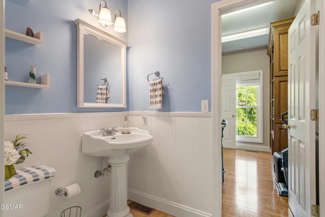 Photo of 849 Pinnacle Drive