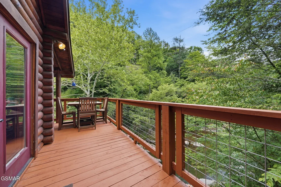 Photo of 1563 Grant Road