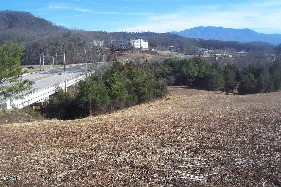 Photo of Tr 4 Veterans Blvd Boulevard