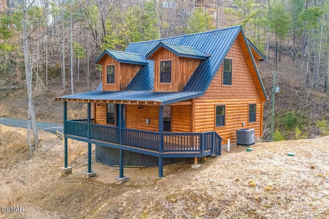 Photo of 2321 Willow Lane