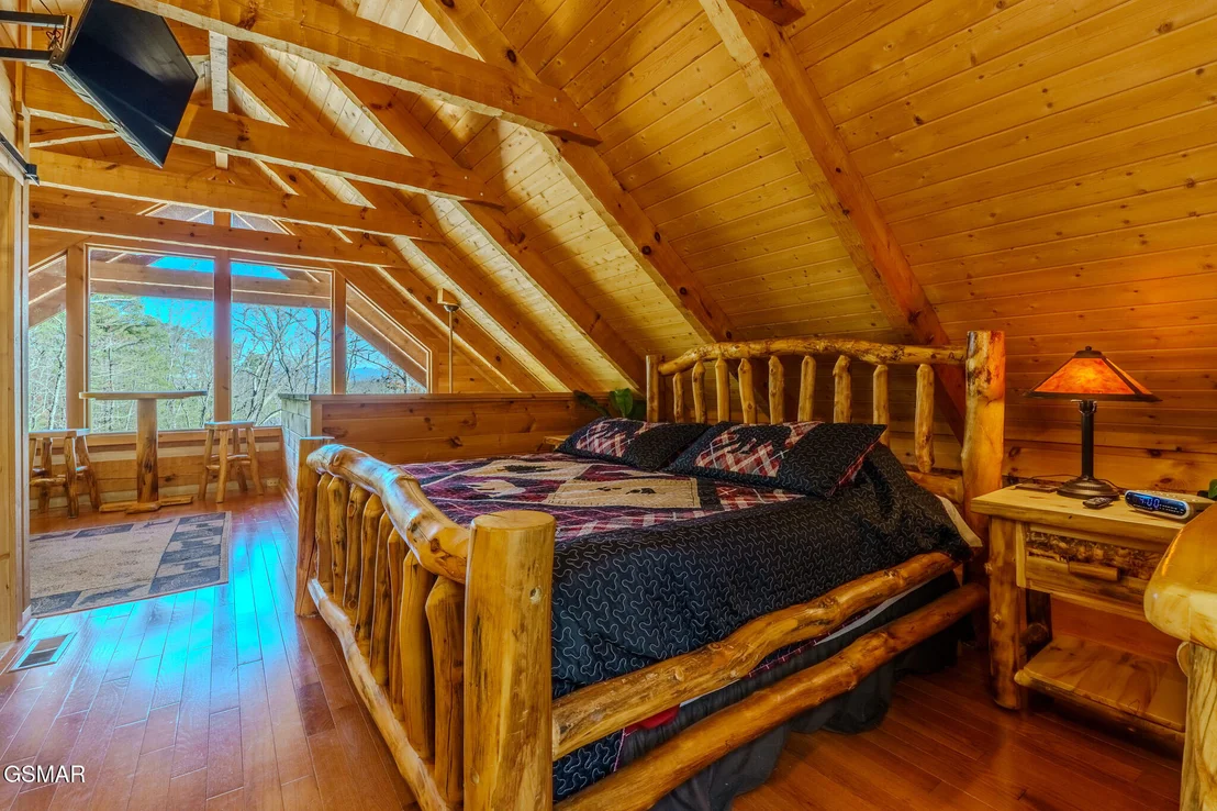 Photo of 1554 Bear Valley Road