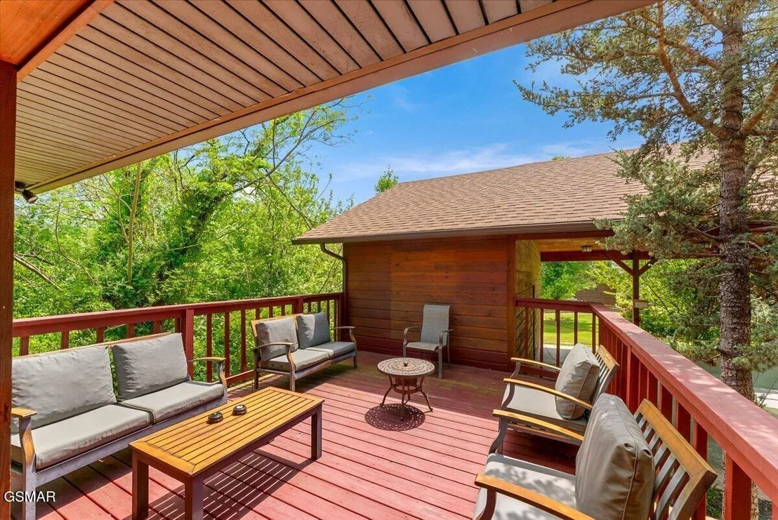 Photo of 1463 Red Cedar Lane