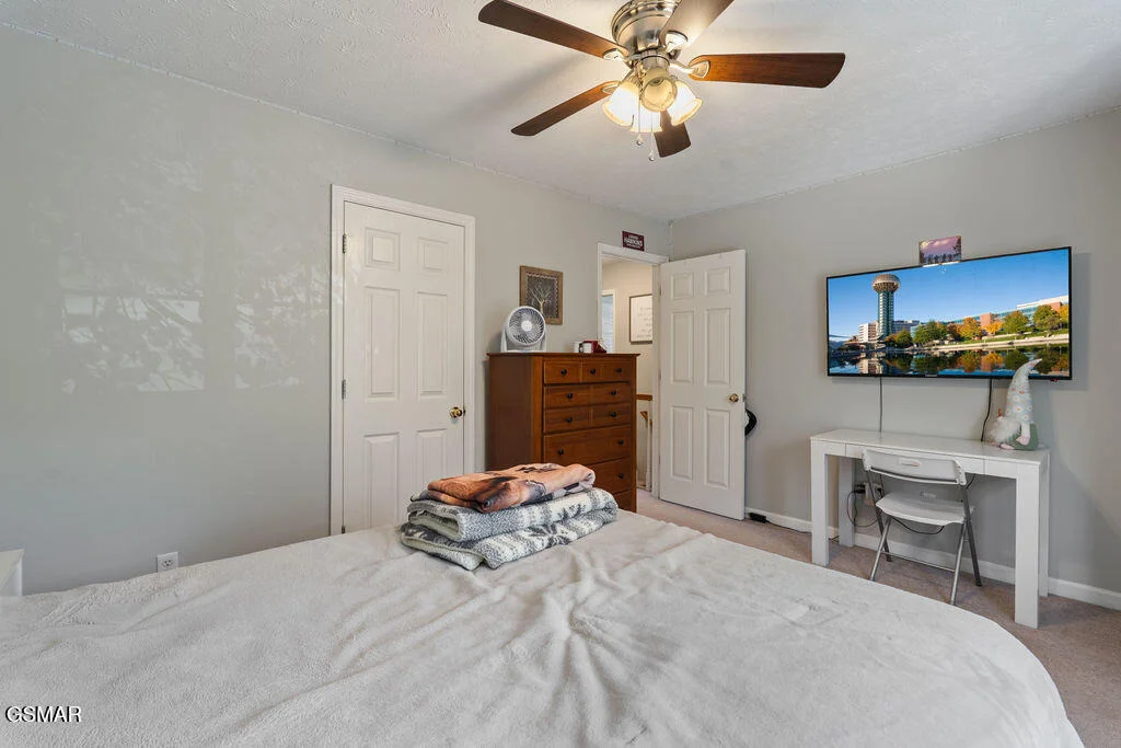 Photo of 3709 Holgate Lane