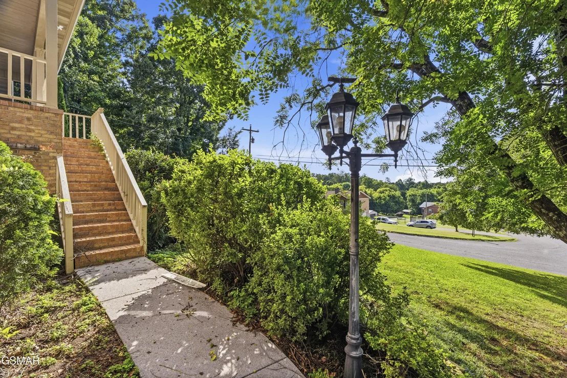 Photo of 716 Whippoorwill Circle