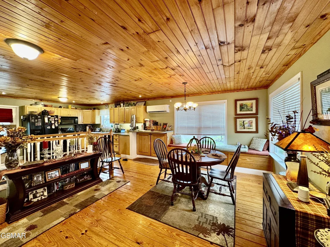 Photo of 401 Mountain Thrush Drive