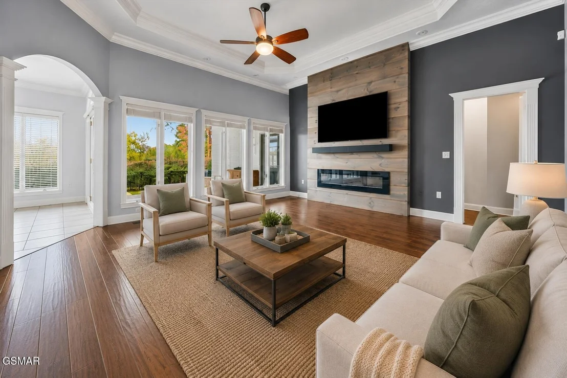Photo of 339 Riverdale Drive