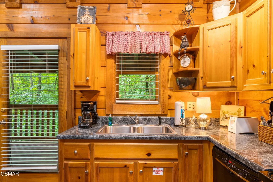Photo of 1823 Laurel Valley Way