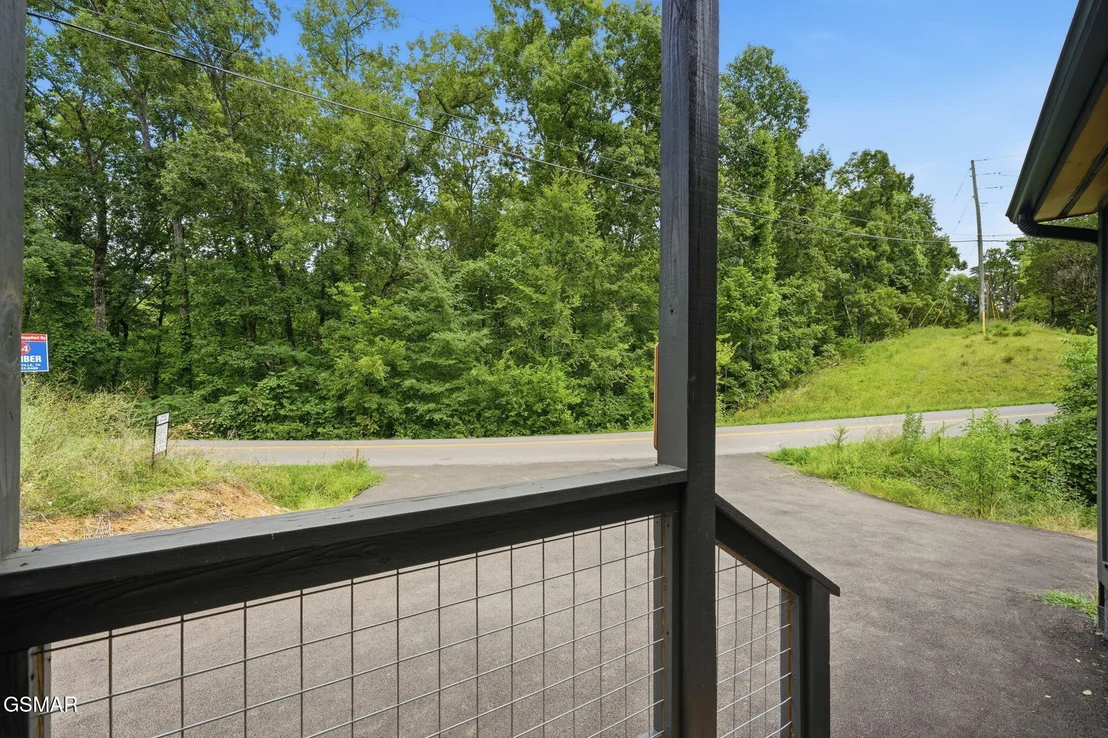 Photo of 1079 Pleasure Road