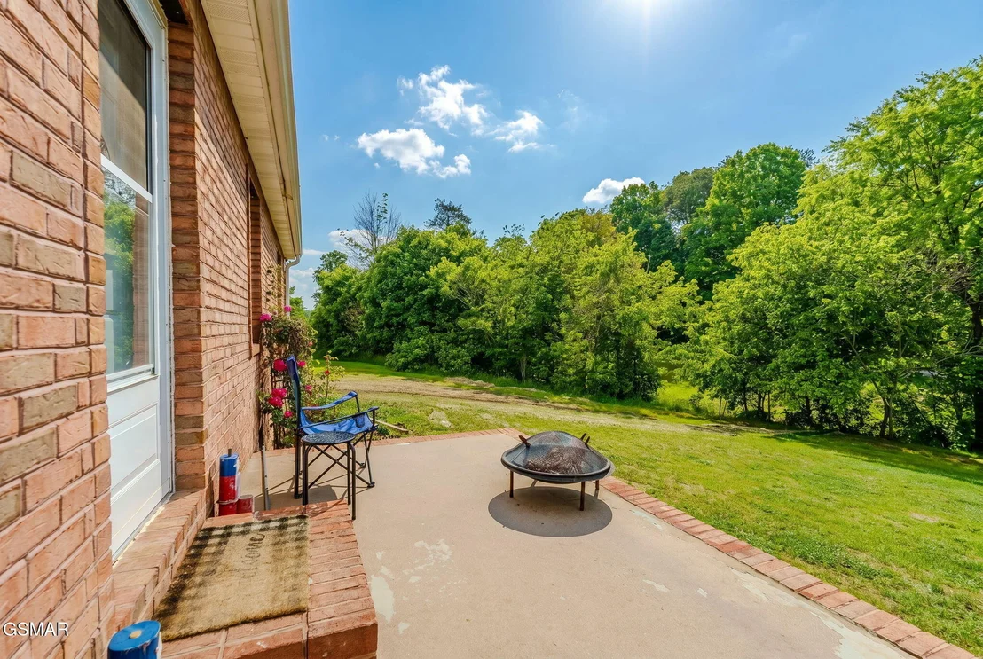 Photo of 298 Brock Road