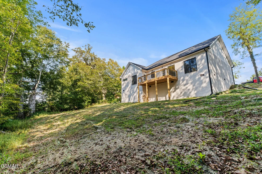 Photo of 1430 Beechtop Lane
