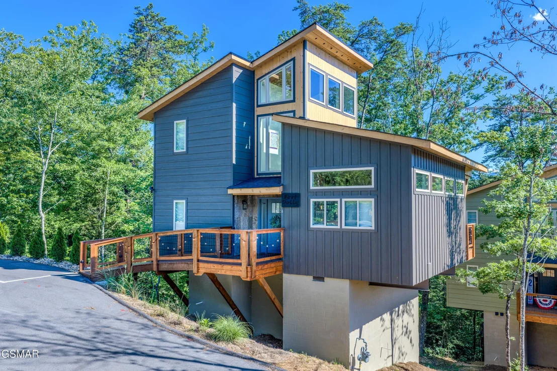 Photo of Unit UNIT4 at 2385 Forge Hideaway Loop