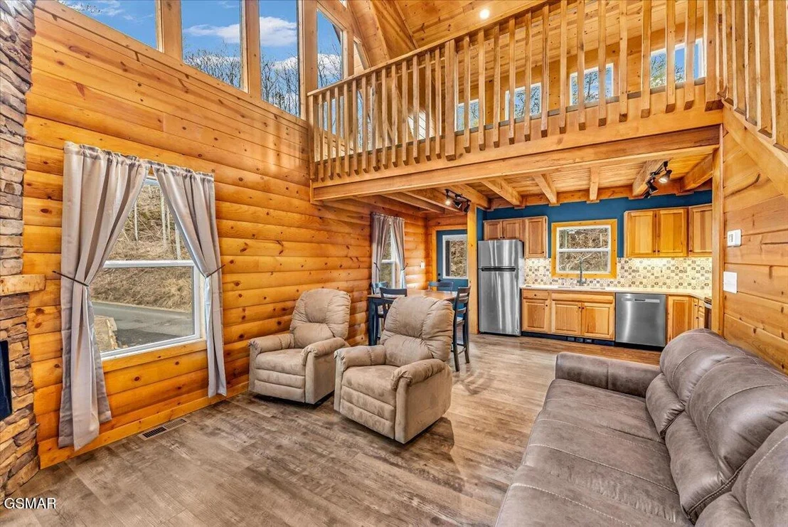 Photo of 2321 Willow Lane