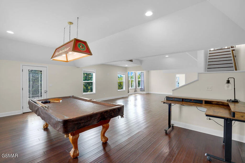 Photo of 1202 Foxwood Drive