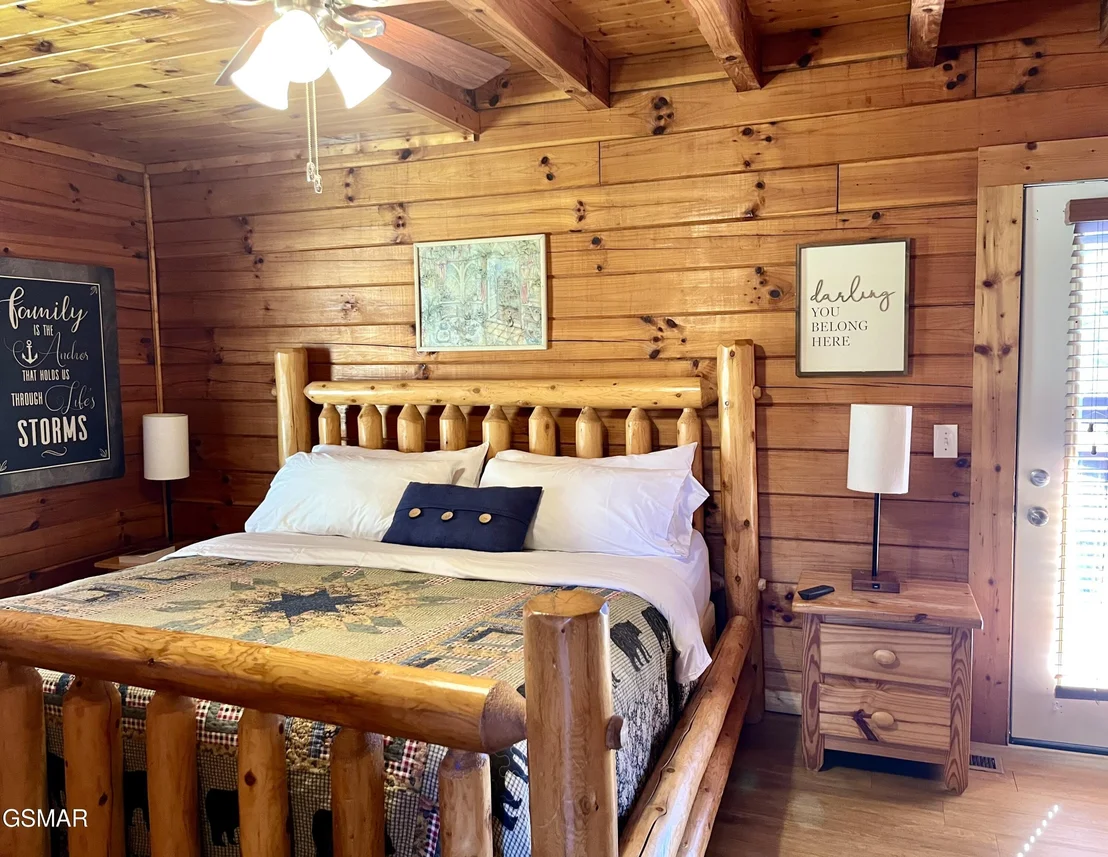 Photo of 1653 Little Cabin Loop