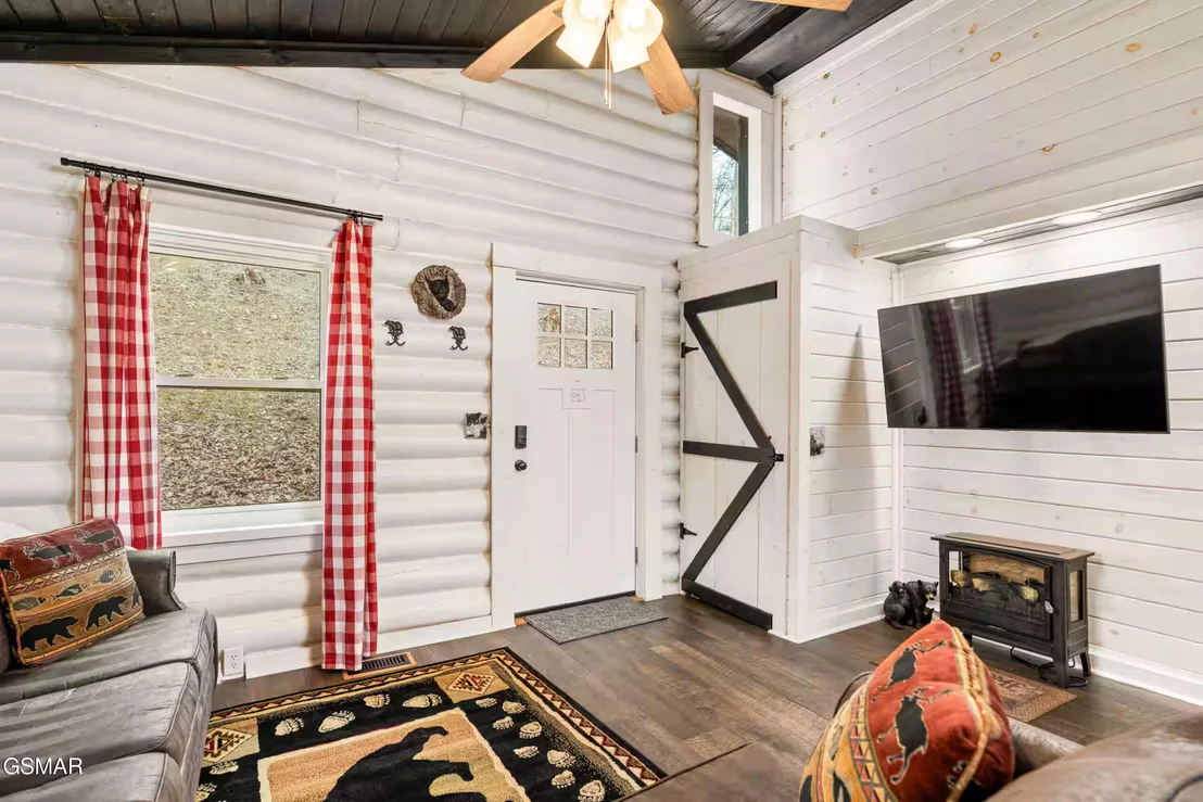 Photo of 1065 Shell Mountain Road