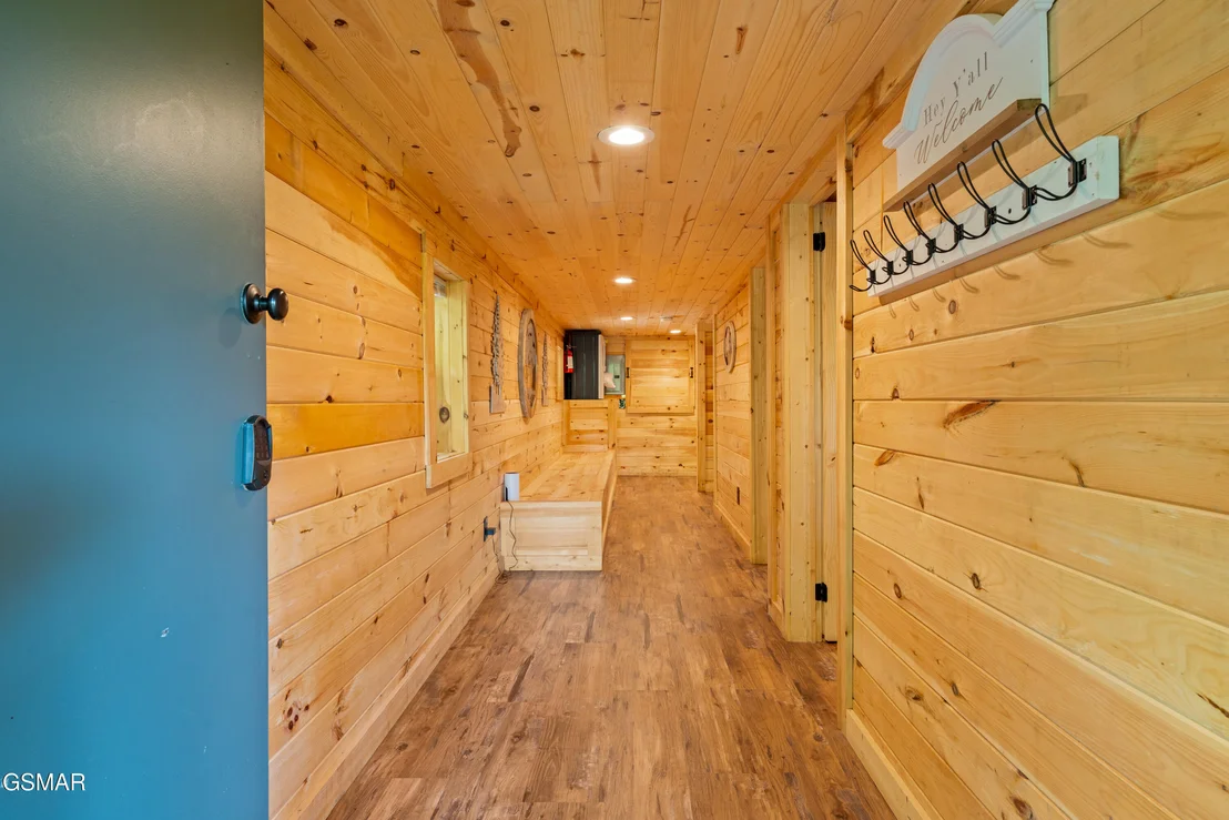 Photo of 1146 Pine Mountain Road