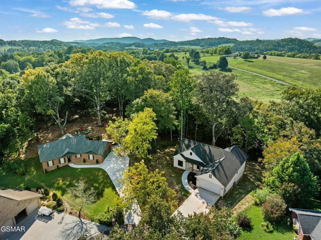 Photo of 1430 Beechtop Lane