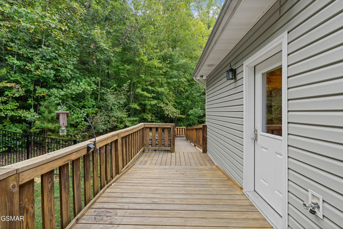 Photo of 3851 Mistletoe Loop