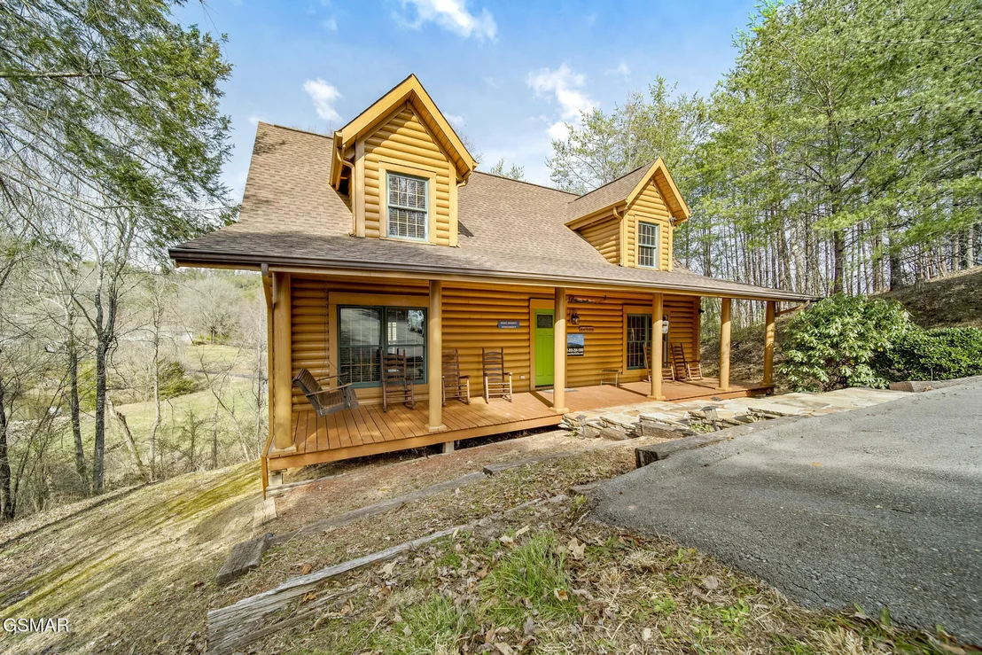 Photo of 2023 Piney Overlook Lane