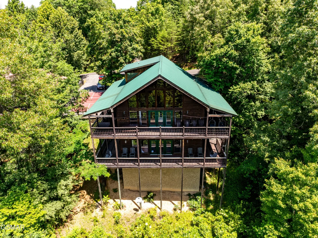 Photo of 2428 Breezy Road