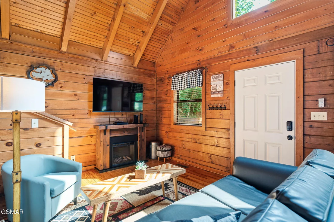 Photo of 439 Hideaway Ridge Circle