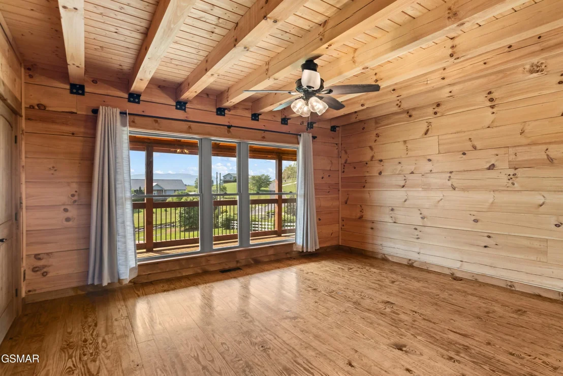 Photo of 102 Golf View Boulevard