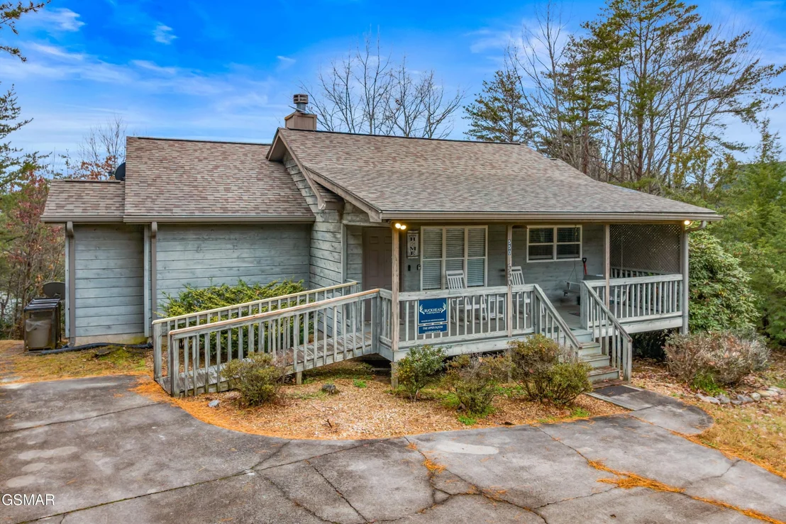 Photo of 550 Sassafras Trail
