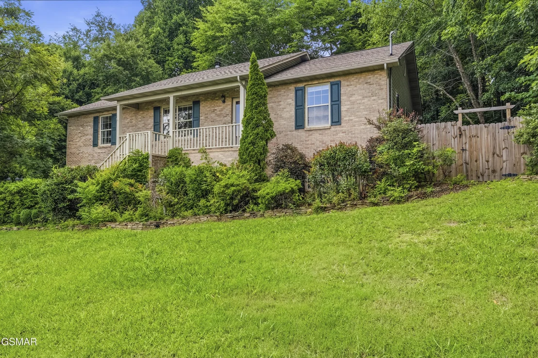 Photo of 716 Whippoorwill Circle