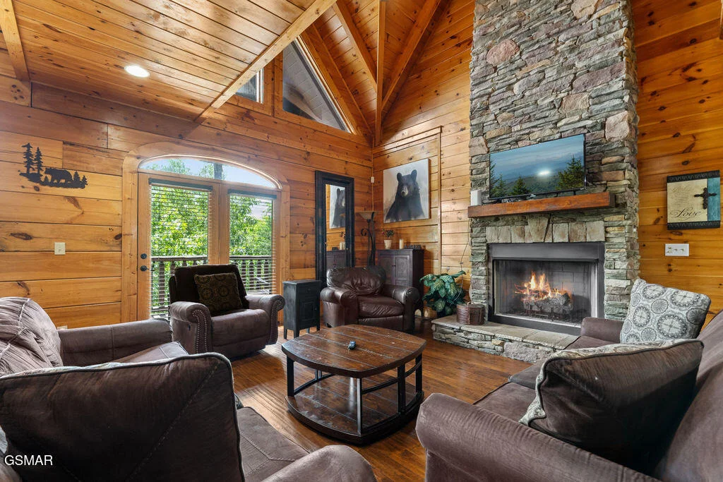 Photo of 326 Alpine Mountain Way