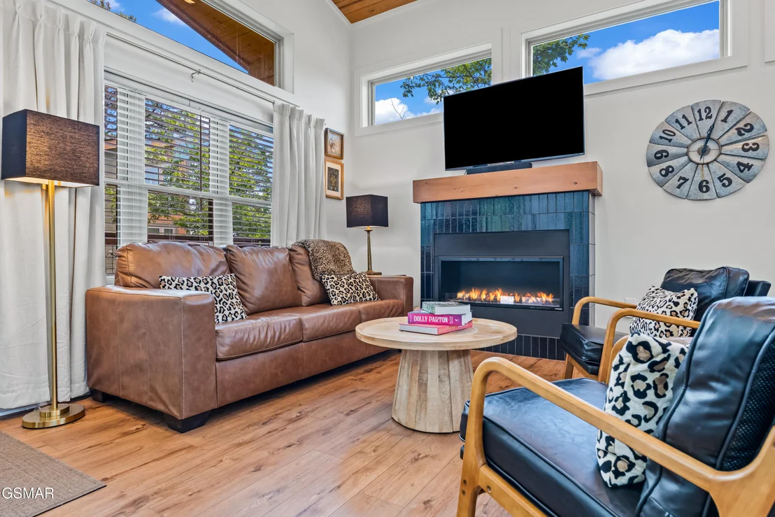 Photo of Unit UNIT4 at 2385 Forge Hideaway Loop