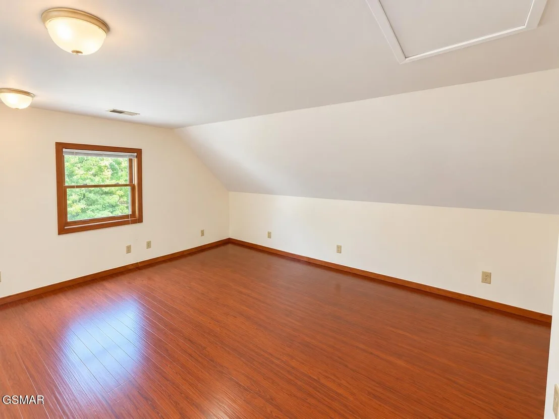 Photo of 1839 Jayell Road