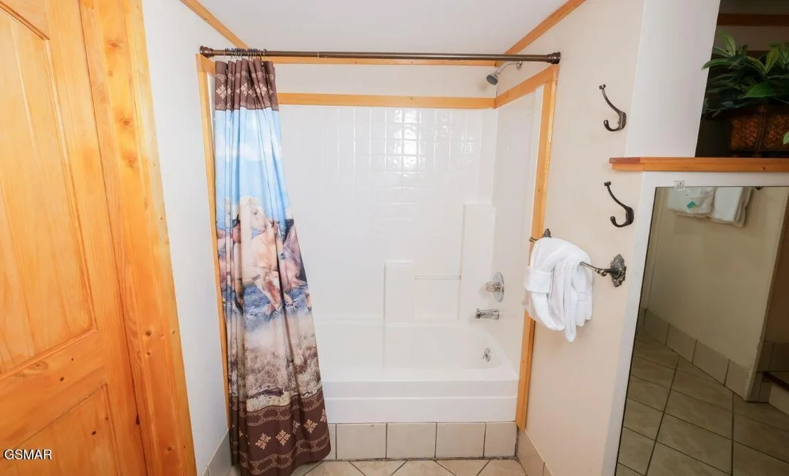 Photo of 617 Iron Mountain Road