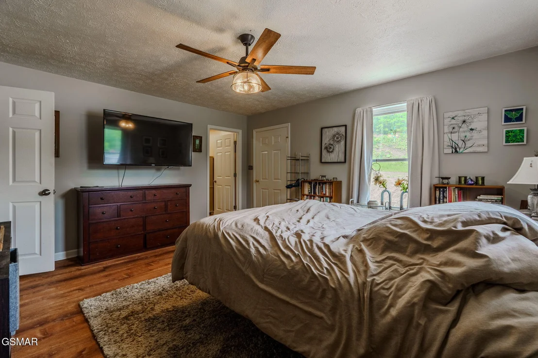 Photo of 298 Brock Road