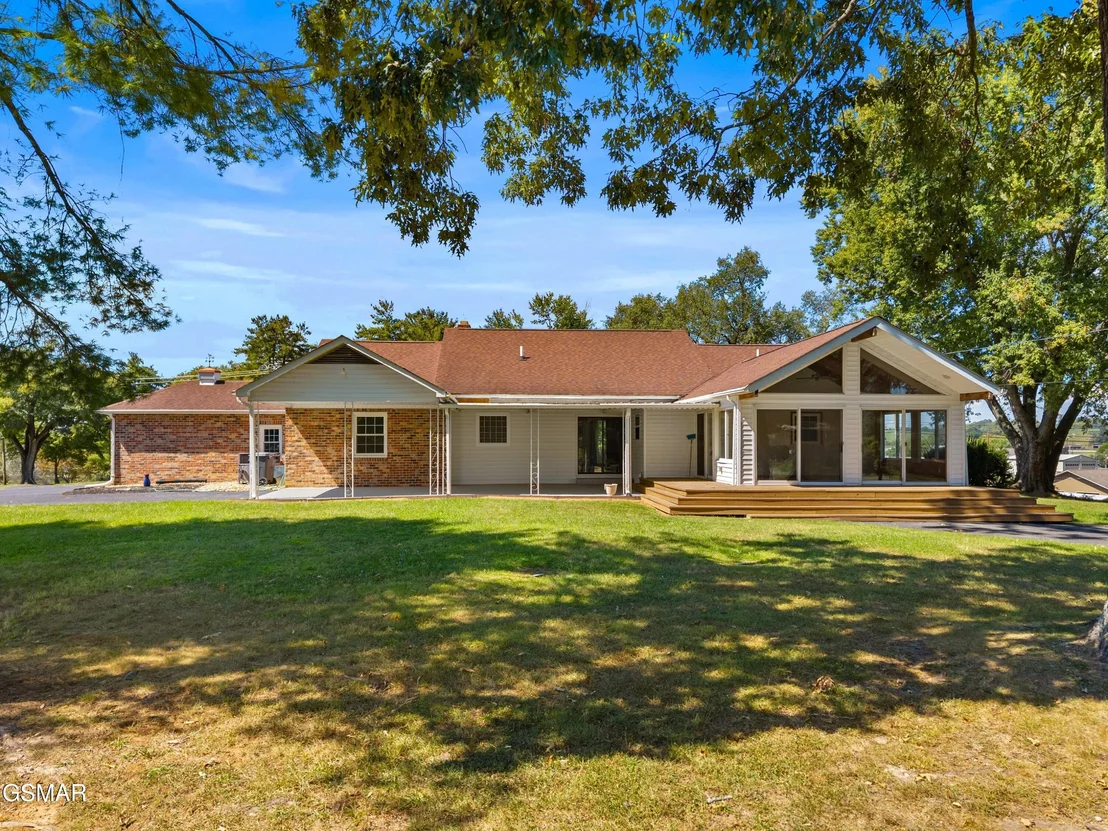 Photo of 1328 W Main Street