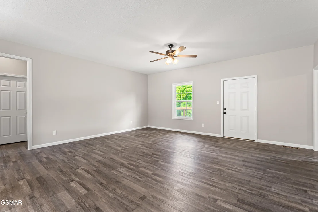 Photo of 2102 Kings View Loop