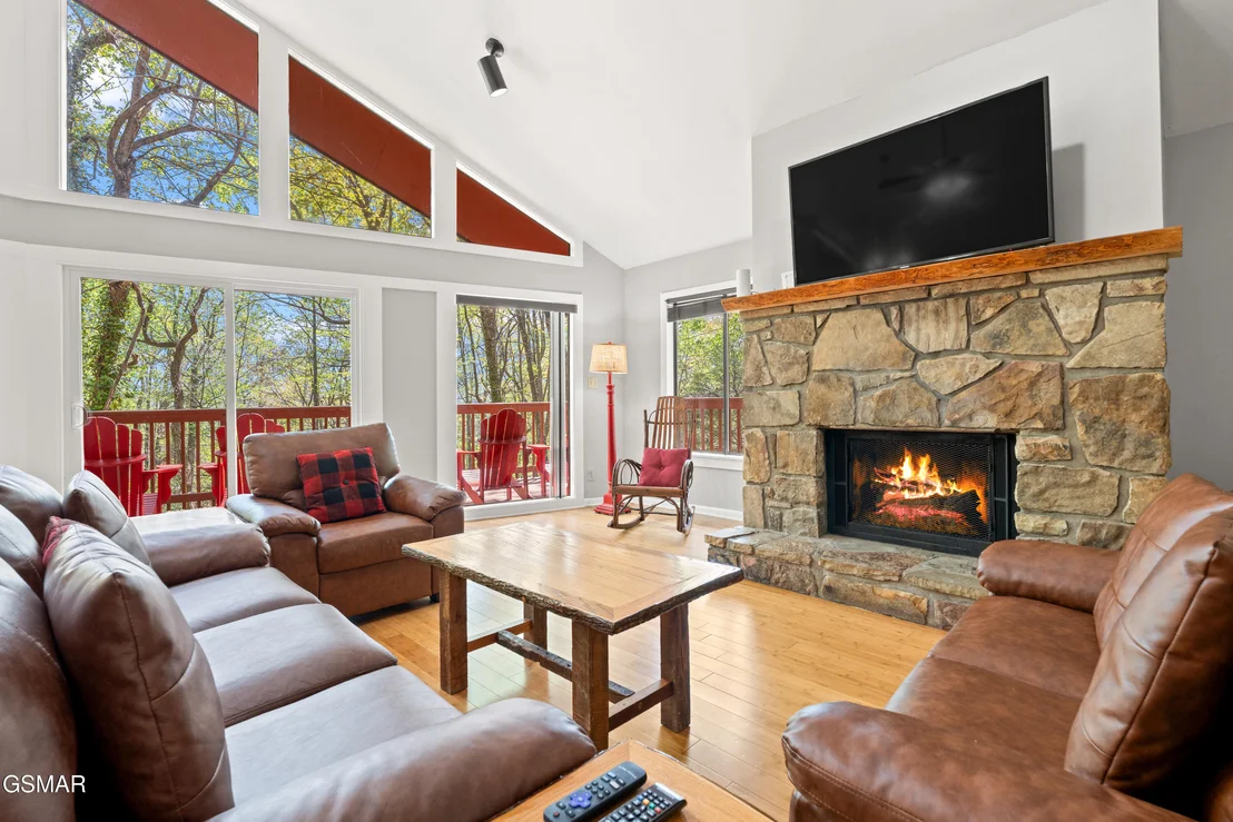 Photo of 913 Echo Place