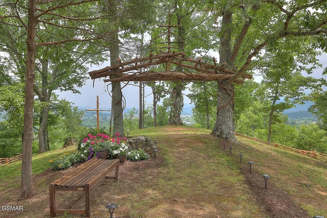 Photo of 424 Country Path Way
