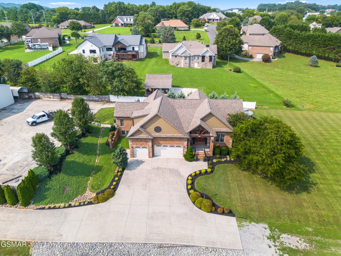 Photo of 2399 McCleary Road