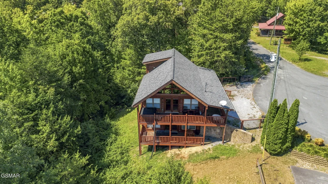 Photo of 1713 Bear View Road