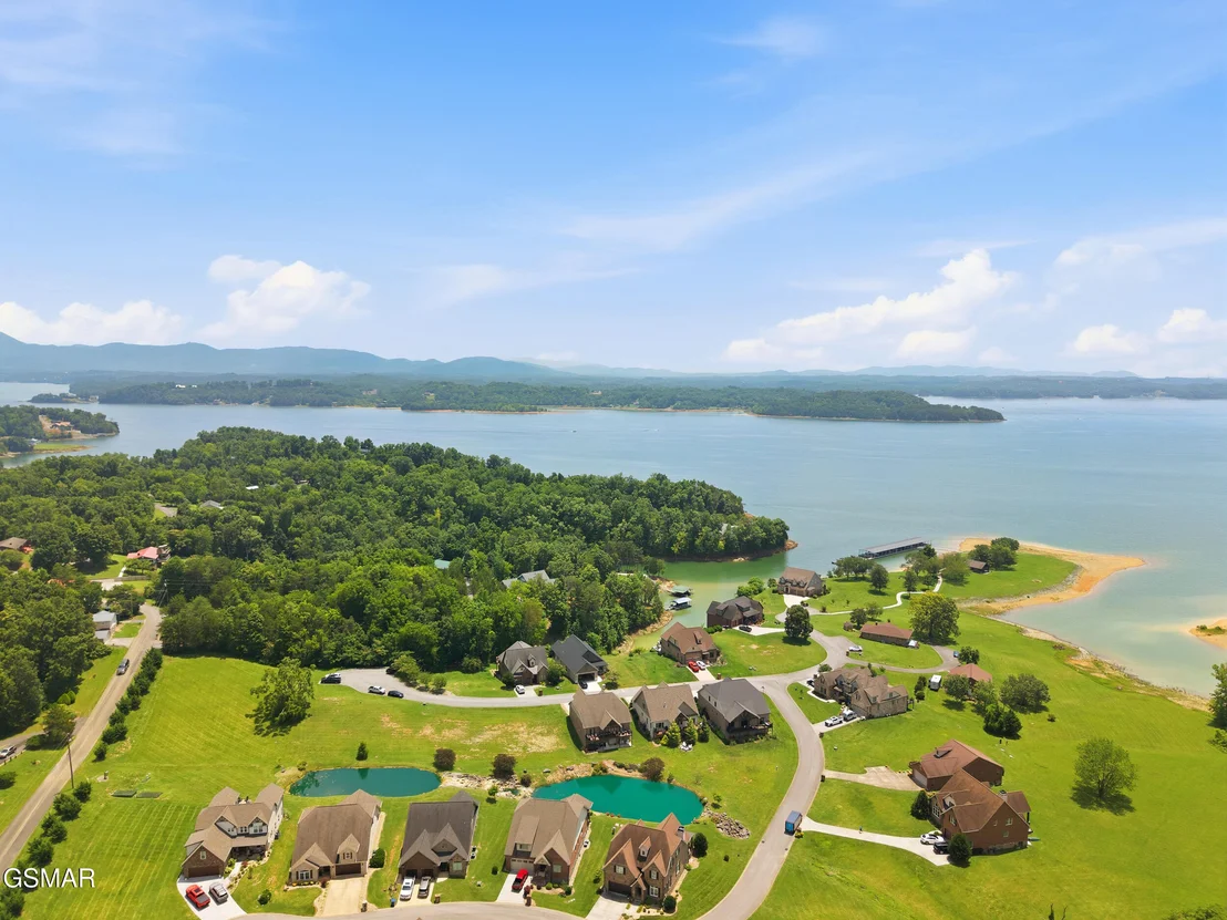 Photo of 705 Waters Edge
