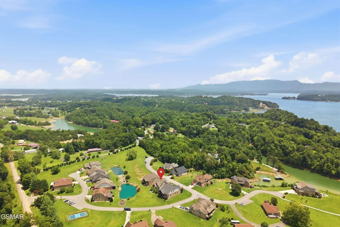 Photo of 705 Waters Edge